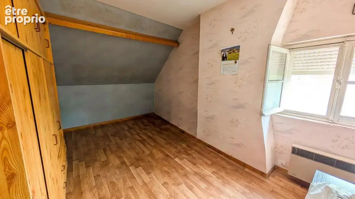 Maison de ville de 210 m², 1500 m² de jardin, grand garage - photo 11