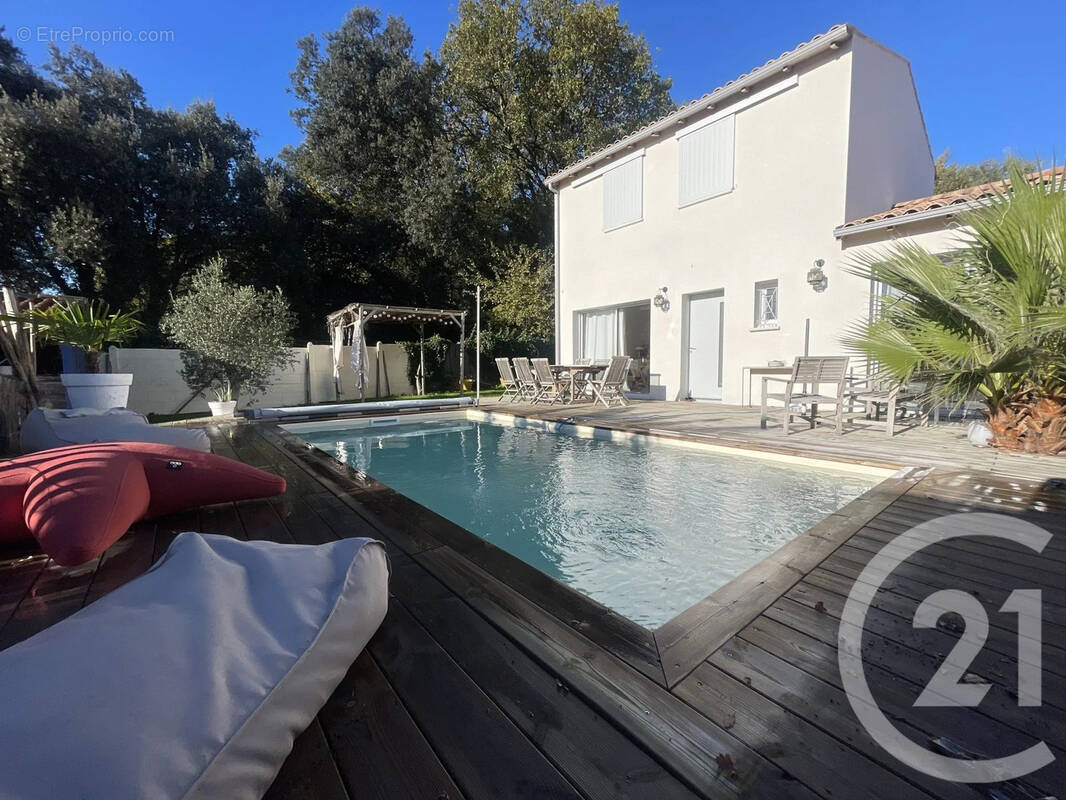 Maison à MESCHERS-SUR-GIRONDE