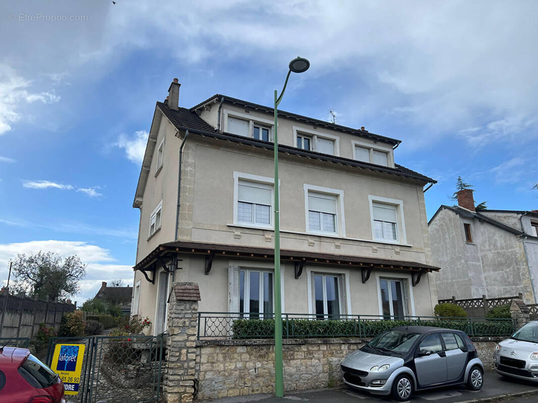 Appartement à SAUVIGNY-LES-BOIS