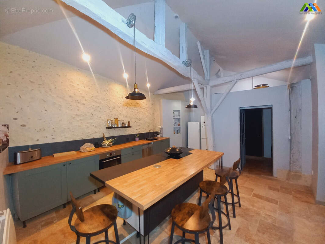 Maison 318 m² à Masseube  - photo 8