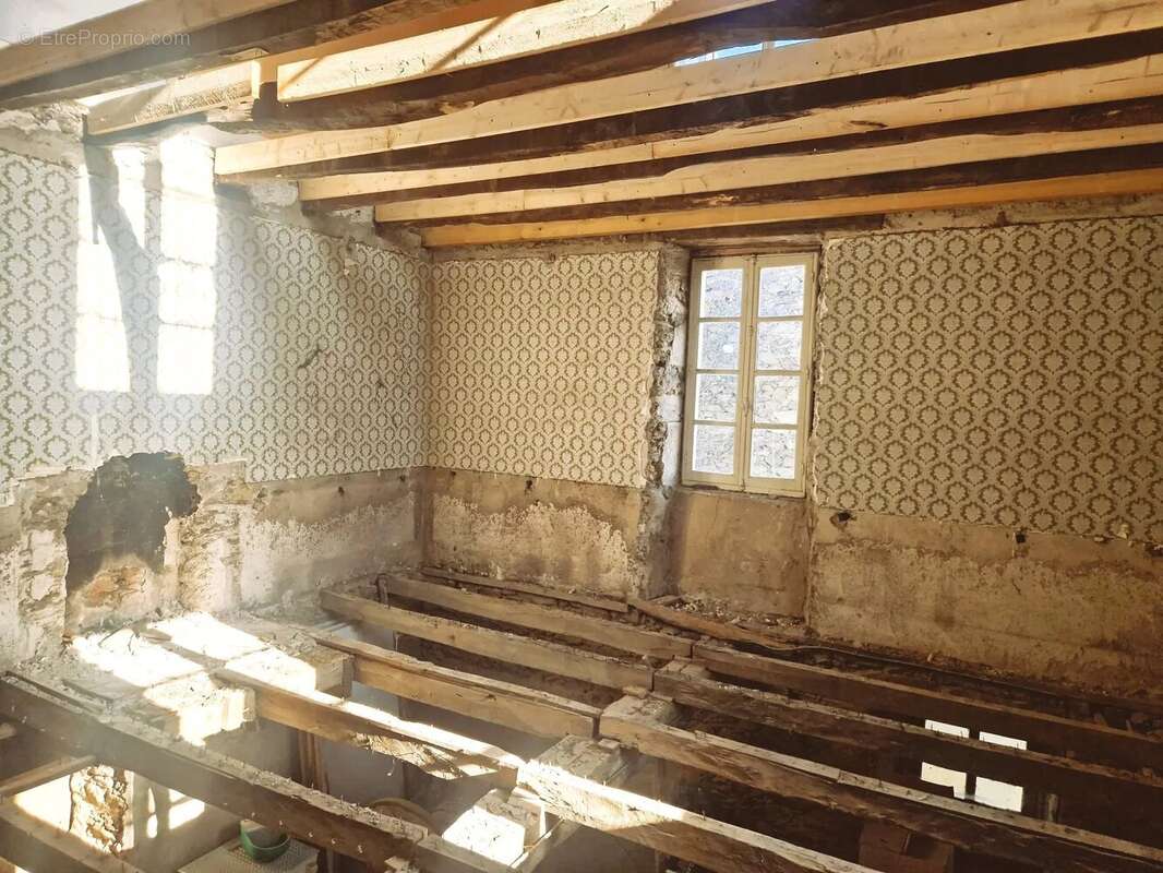 Maison à LA SALVETAT-PEYRALES