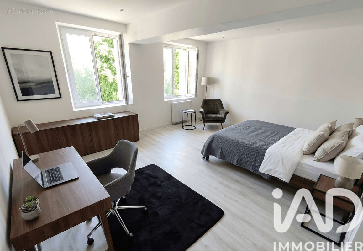 Maison 205 m² à Champrond-En-Gatine  - photo 7