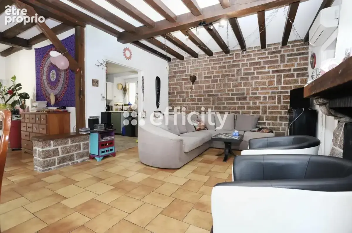 Maison 183 m² à Saint-Aubin-Du-Cormier  - photo 4