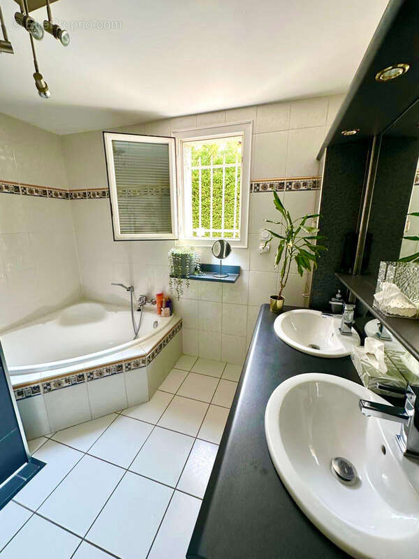 Maison à SAINT-CHAMOND