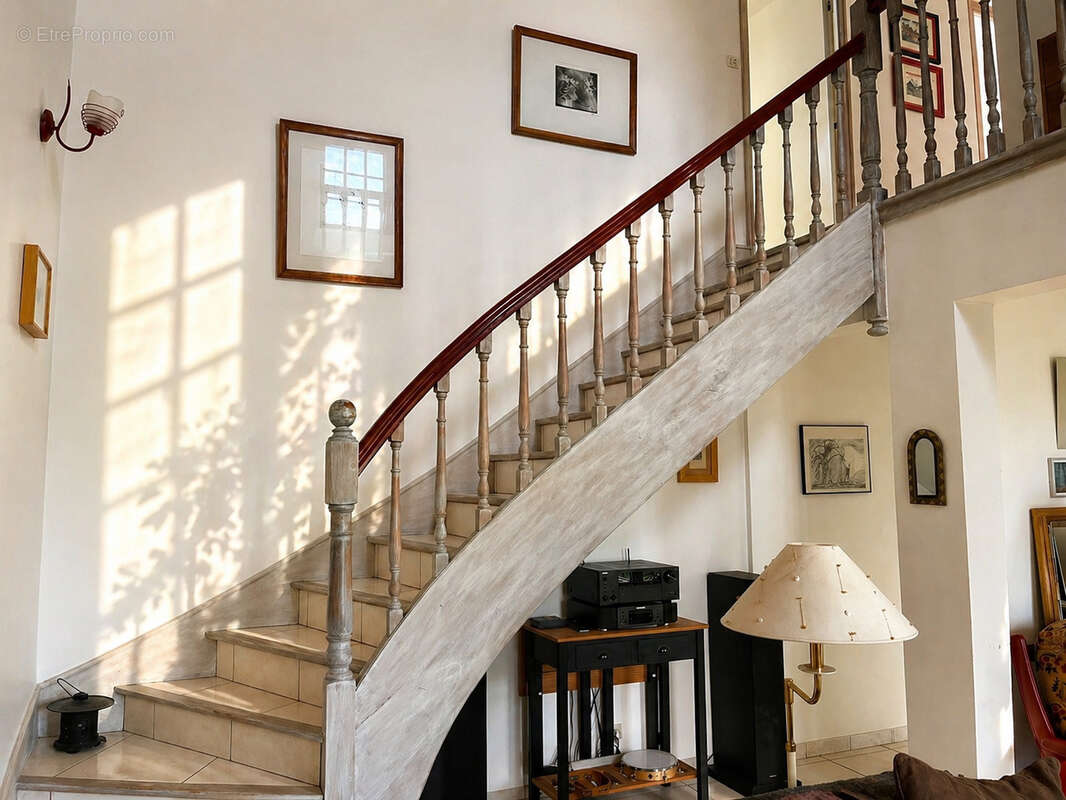 Maison à LA BREILLE-LES-PINS