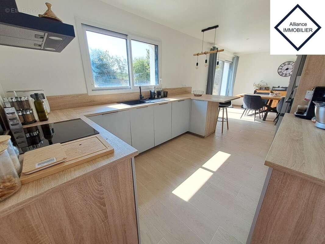 Maison 101 m² à Montauban-De-Bretagne  - photo 6