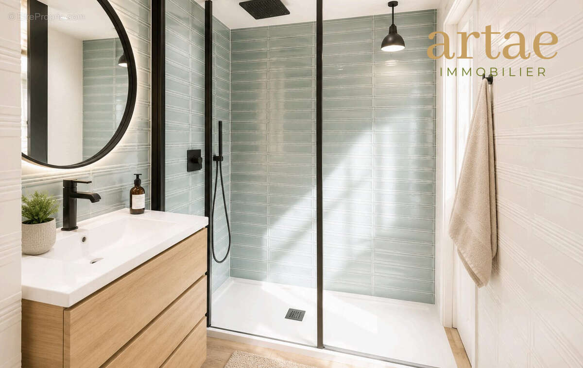 Appartement 40 m² à Saint-Genis-Laval  - photo 4