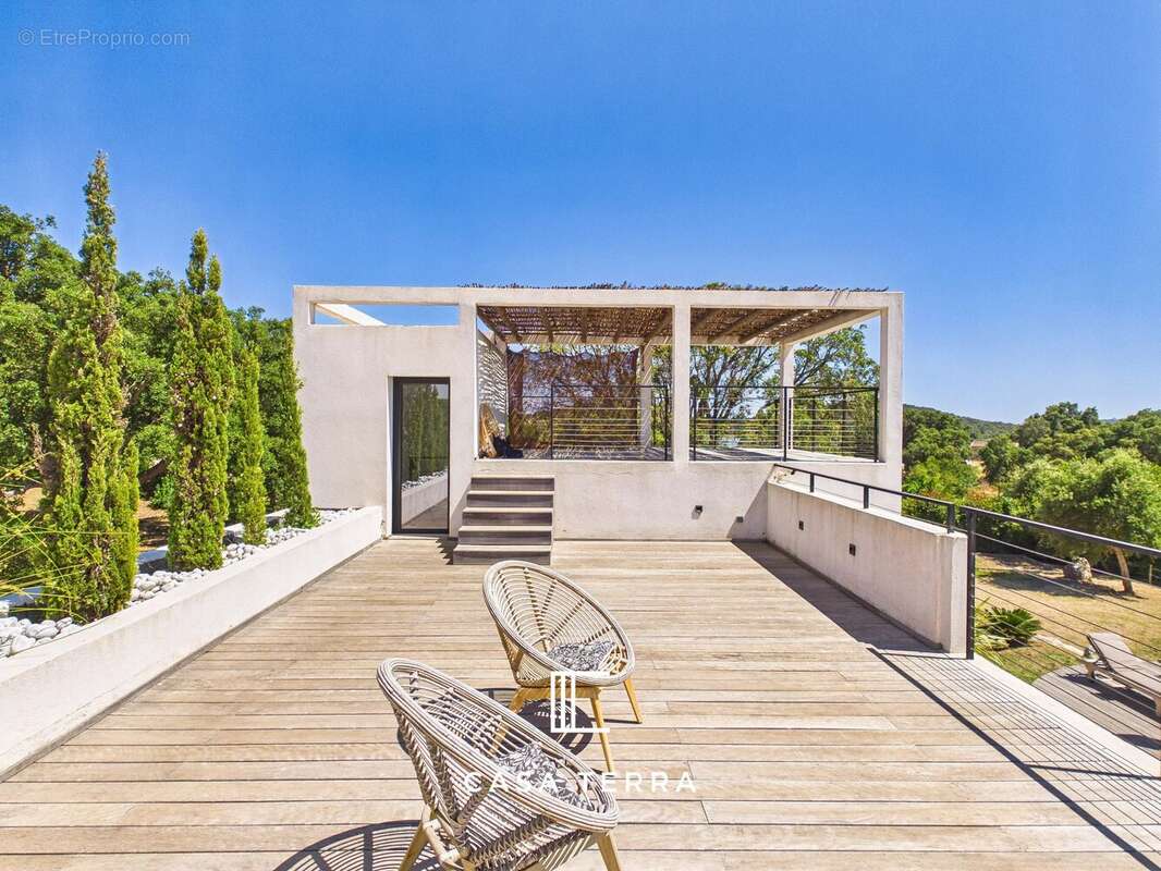 STAGNA - Villa d'exception avec piscine, vue montagnes et mer / Arasu - photo 17