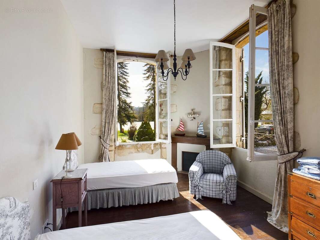 Maison à CASTILLONNES