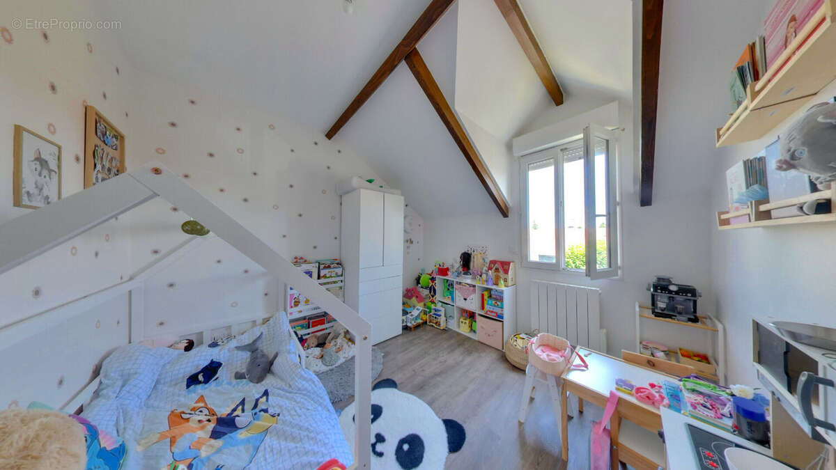 Maison à ROISSY-EN-BRIE