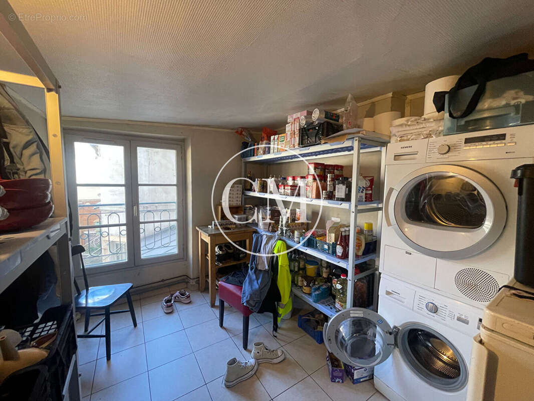 Commerce à VERSAILLES