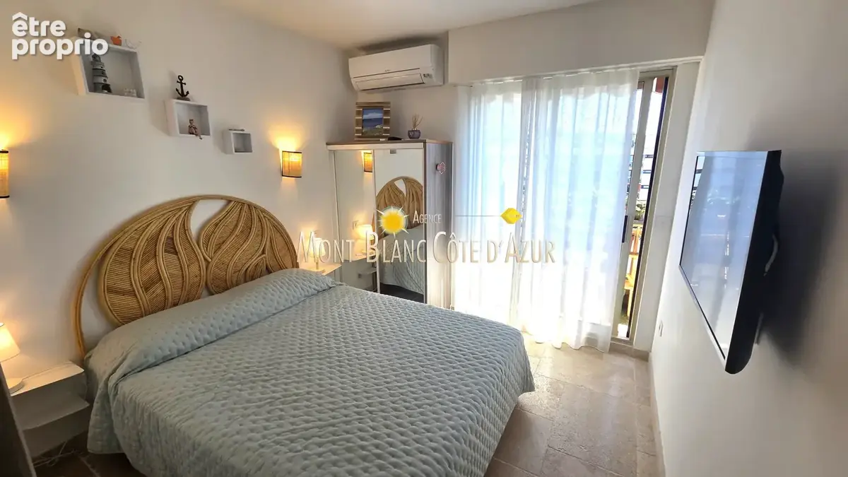 Appartement type villa sur le toit de 80 m2 environ, 3 chambres, vue mer, terrasse 100 m2, garage, cave - photo 19