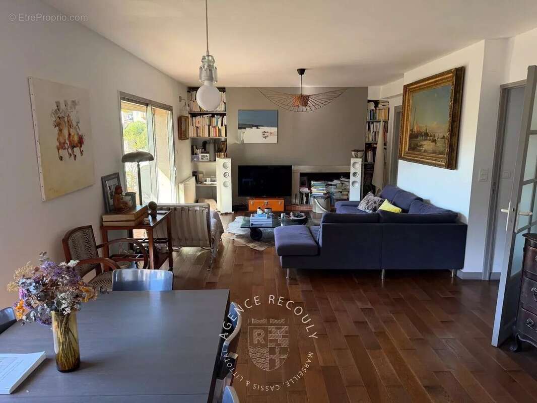 Appartement à MARSEILLE-7E