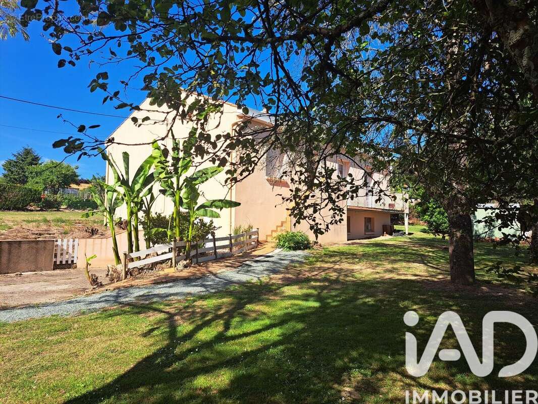 Photo 2 - Maison à LA FERRIERE