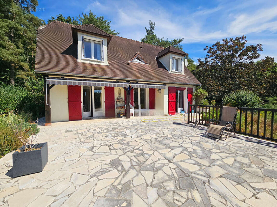 Maison Bury 6 pièce(s) 148m2 - photo 3
