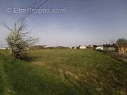 Terrain à MONMARVES