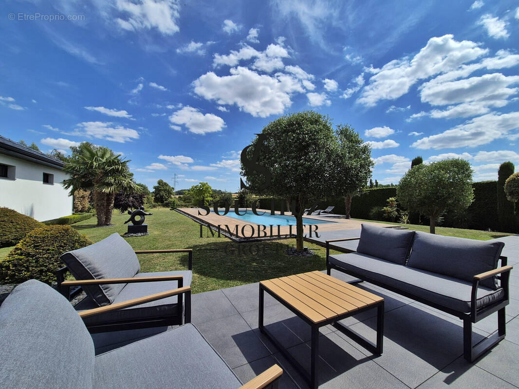 Maison 265 m² à Bouvigny-Boyeffles  - photo 2