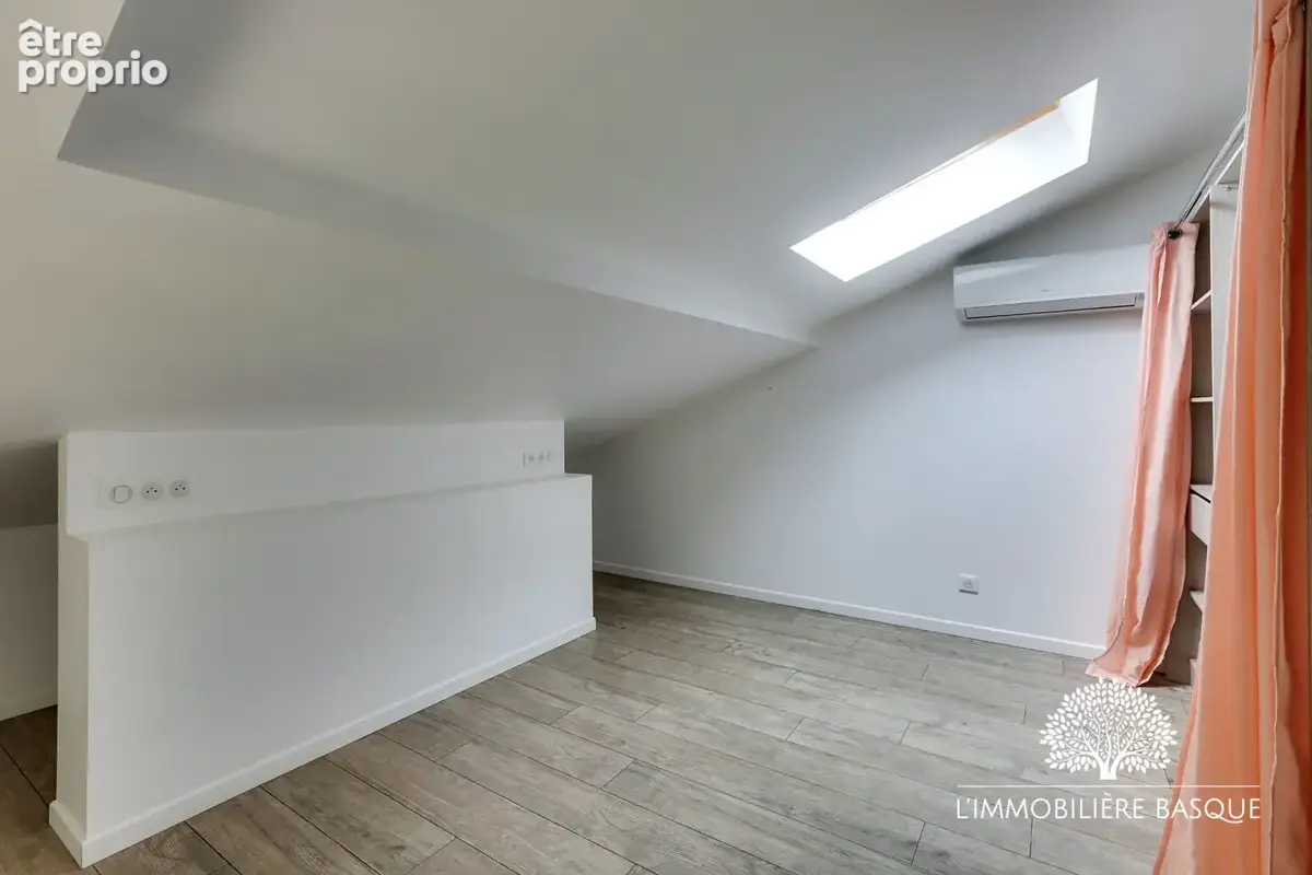 Maison 4 pièces 106 m² à vendre à Bassussarry (64200) - photo 8