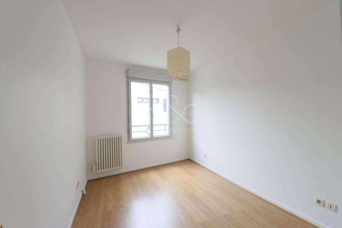Appartement à LYON-8E