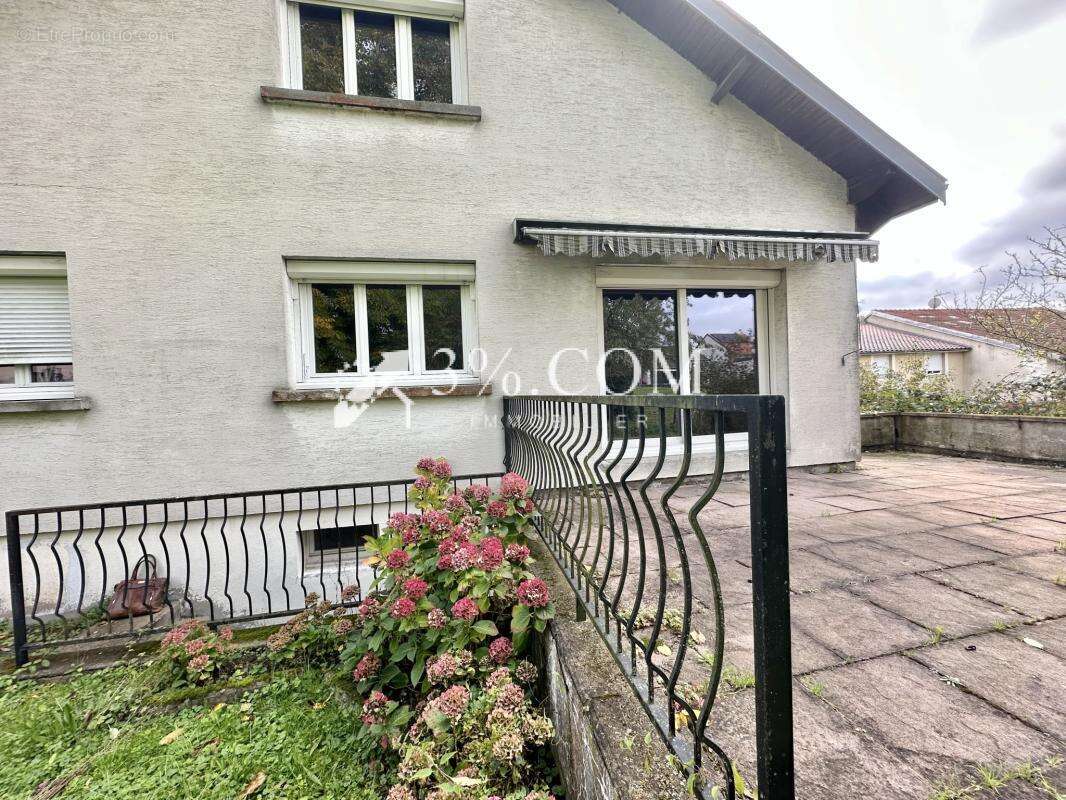 Maison à VITRIMONT