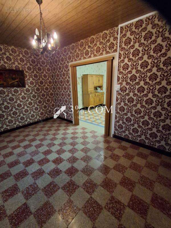 Maison à DOUCHY-LES-MINES