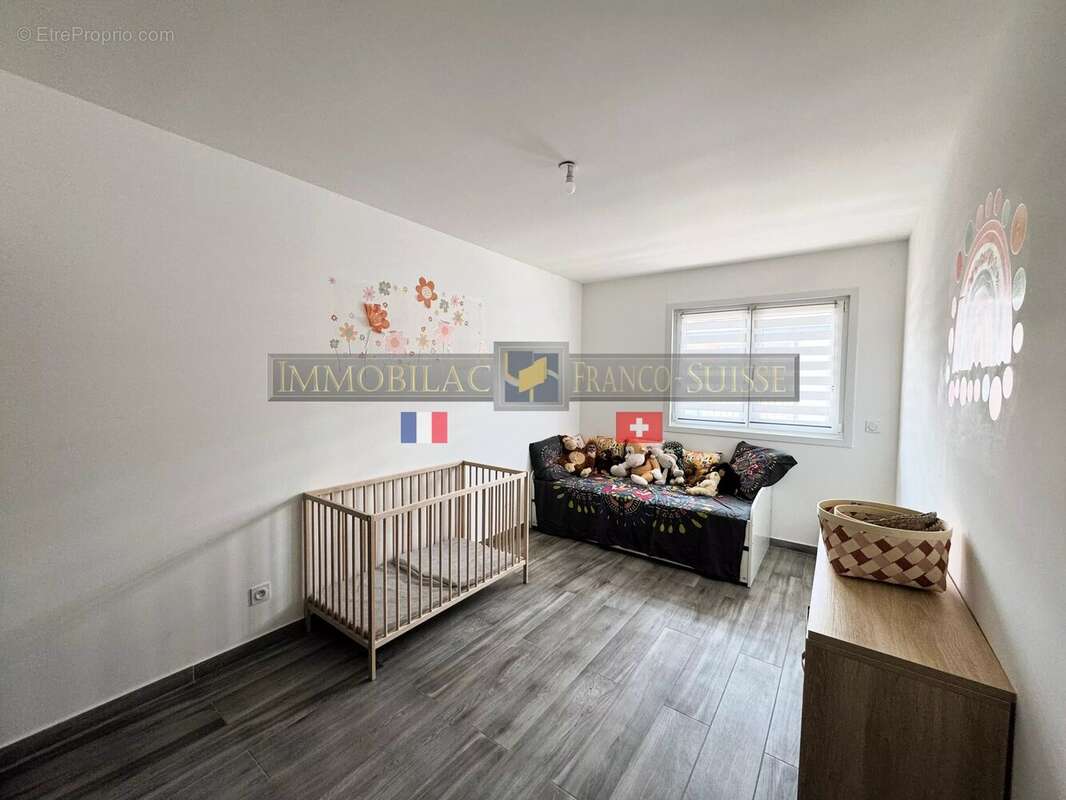 EXCLUSIVITE - Maison T5 contemporaine avec suite parentale, terrasse et garage à Scionzier. - photo 6