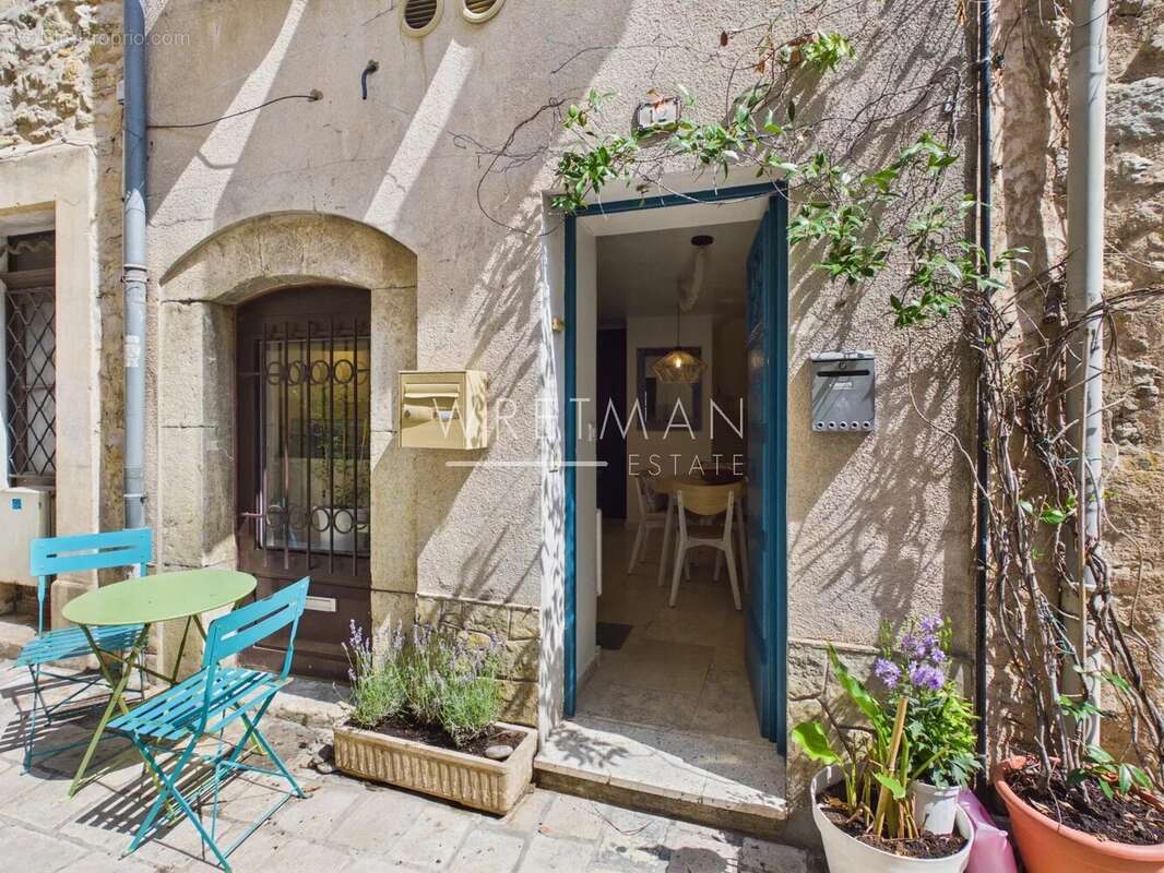 Maison à VALBONNE