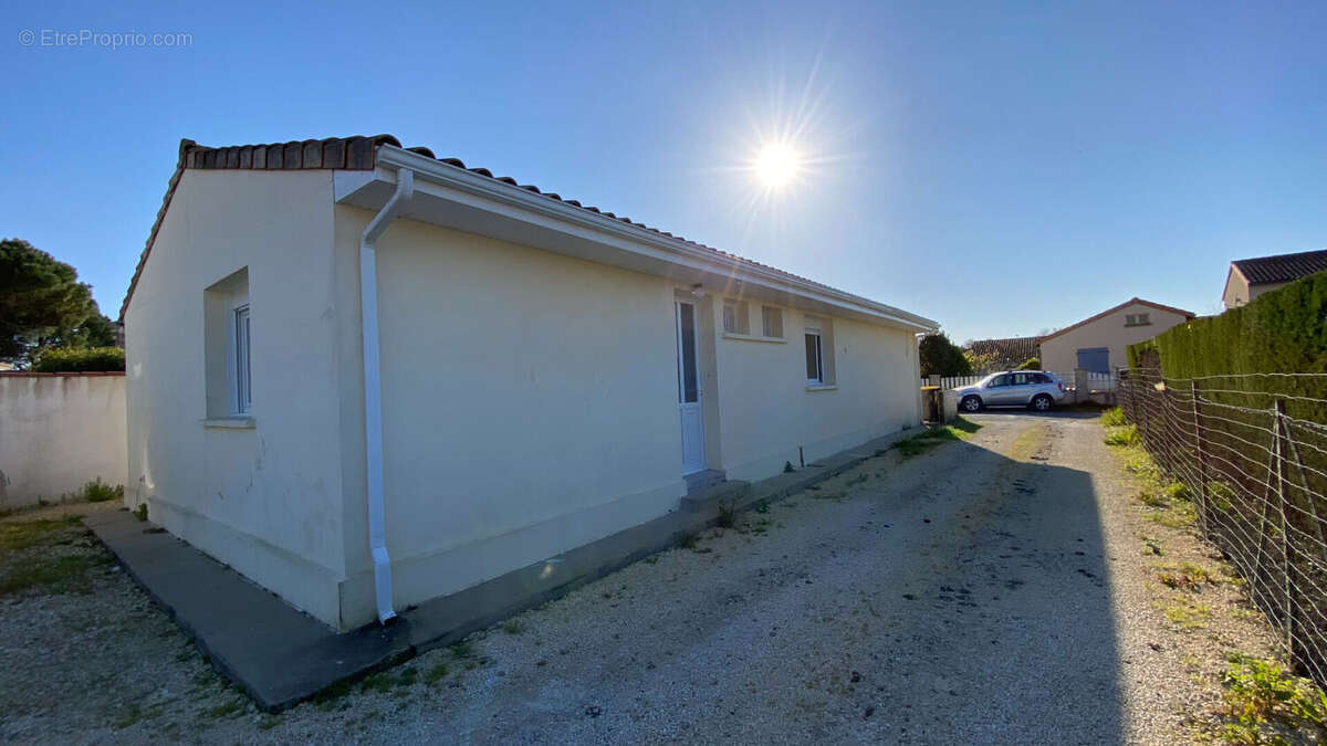 Maison à BOURCEFRANC-LE-CHAPUS