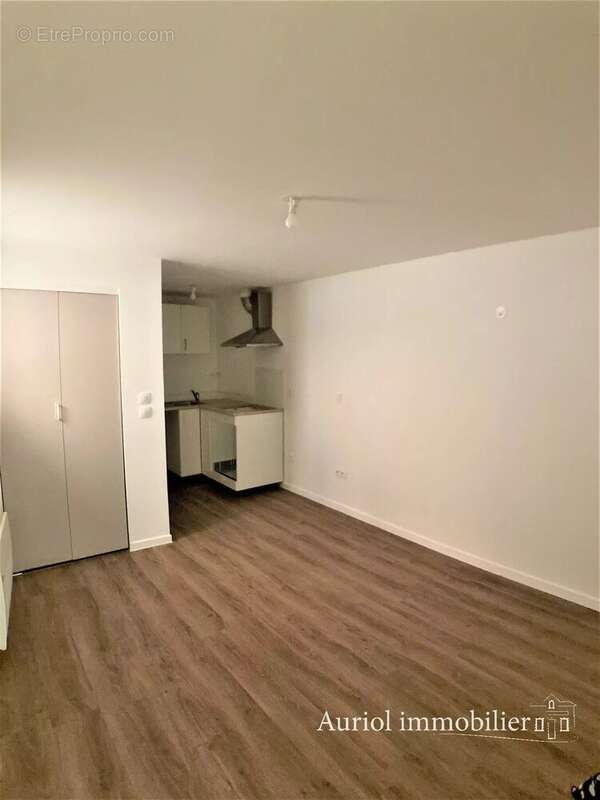 Appartement à AURIOL