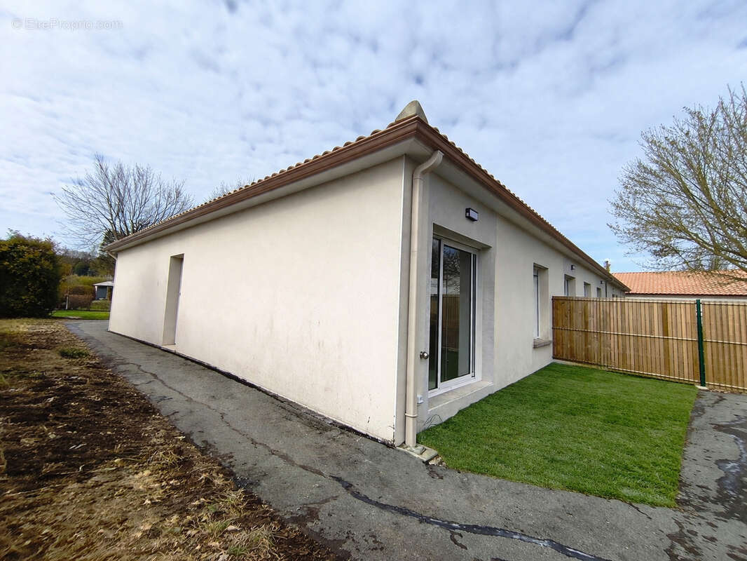 Maison à MEDIS