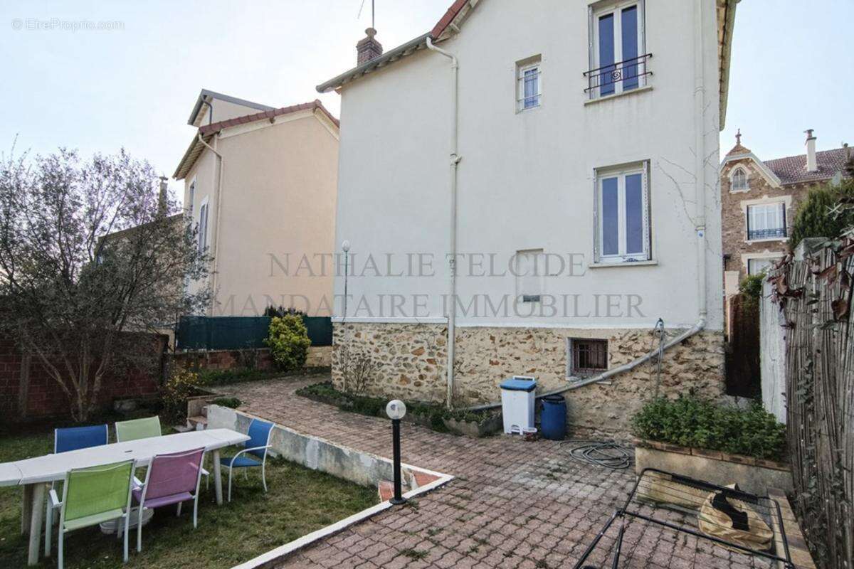 Maison à ROSNY-SOUS-BOIS