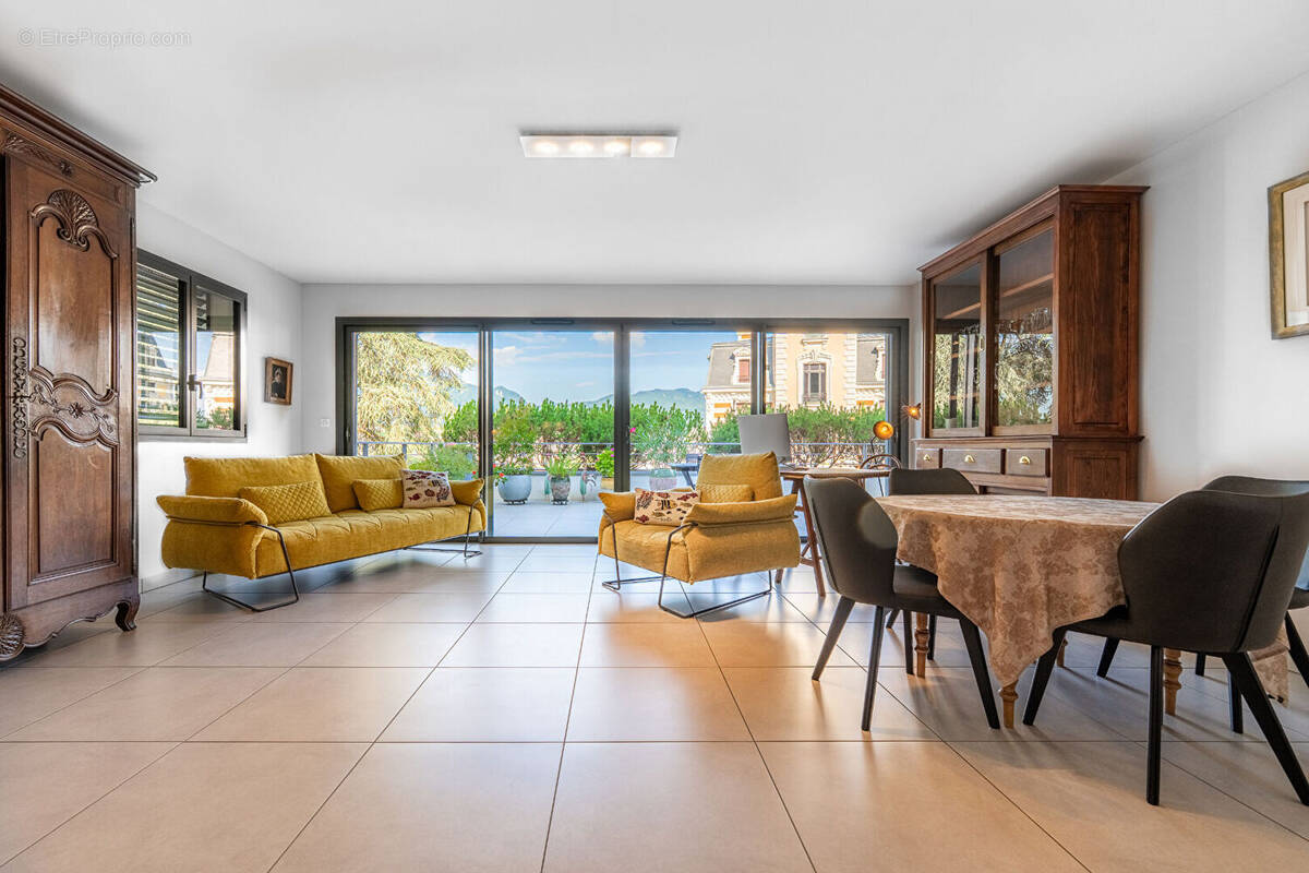 Appartement à AIX-LES-BAINS