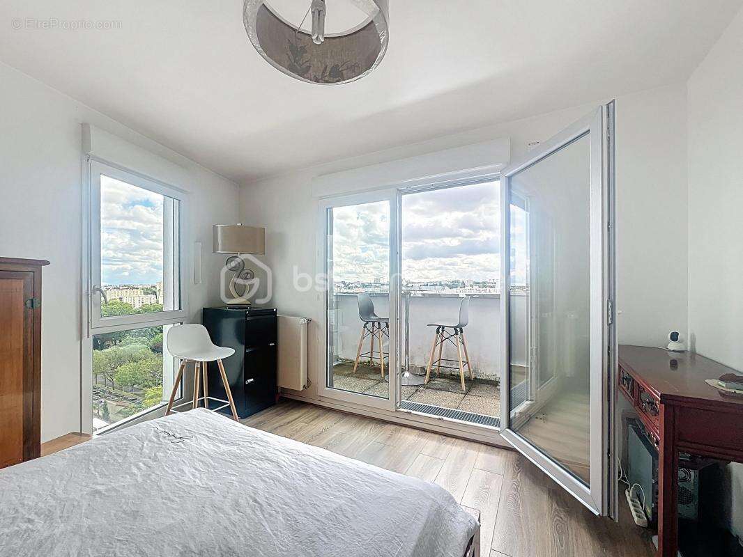 Appartement à IVRY-SUR-SEINE