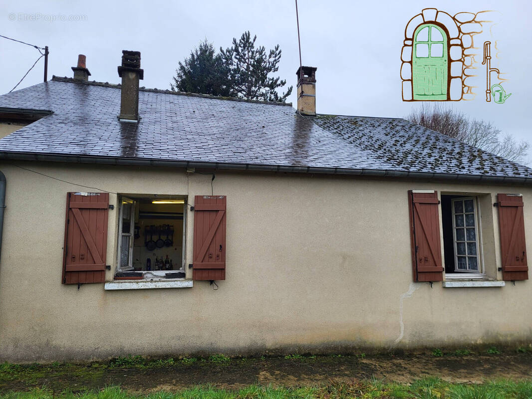 Maison à SARGE-SUR-BRAYE