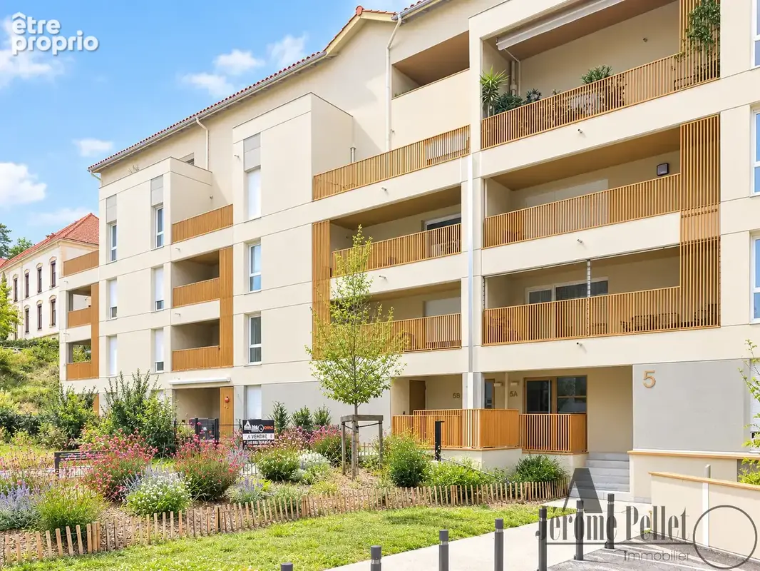 Appartement T2 avec terrasse et garage - Les Hauts de Bon Accueil, Vienne - photo 10