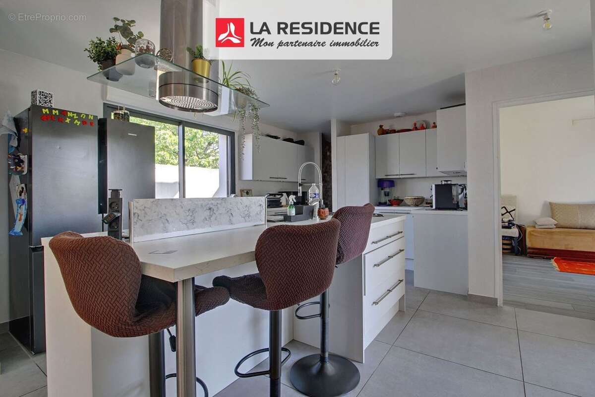 Maison 122 m² à Saint-Etienne-Du-Rouvray  - photo 3