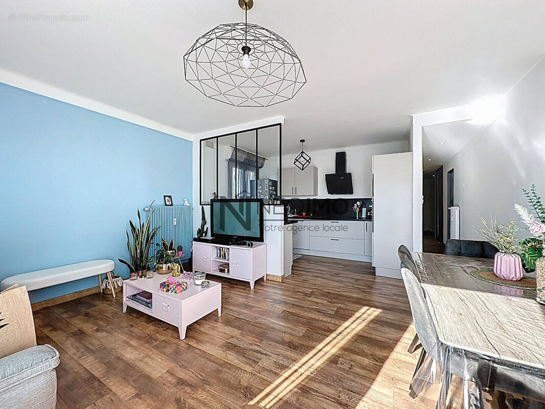 Appartement à NEUFCHATEAU