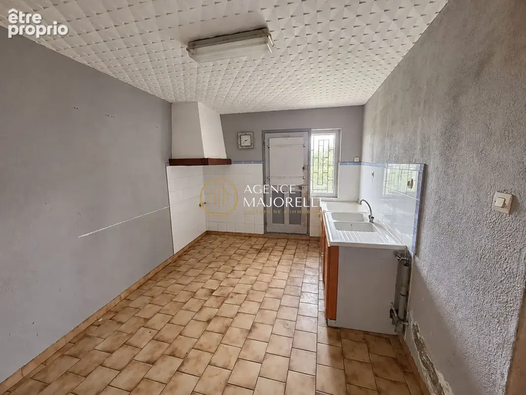 Maison de village à rénover,190 m², Terrain de plus de 1 000 m² ,Chamagne - photo 2