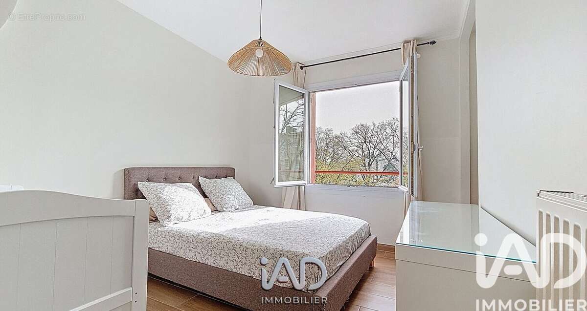 Photo 5 - Appartement à SAINTE-GENEVIEVE-DES-BOIS