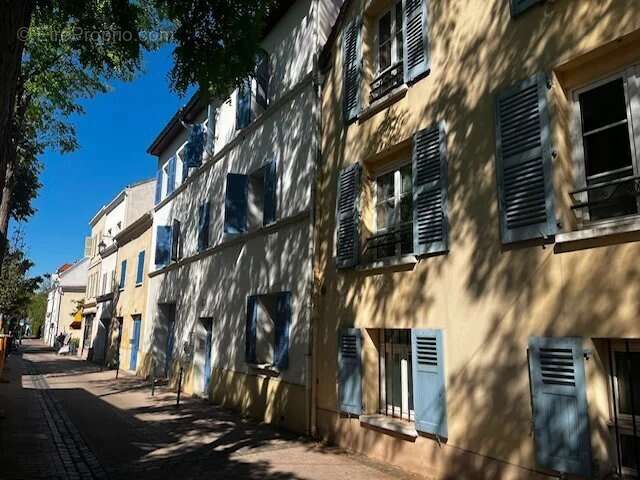 Exclusivité : Grand Duplex en plein centre de Rueil Malmaison - photo 13