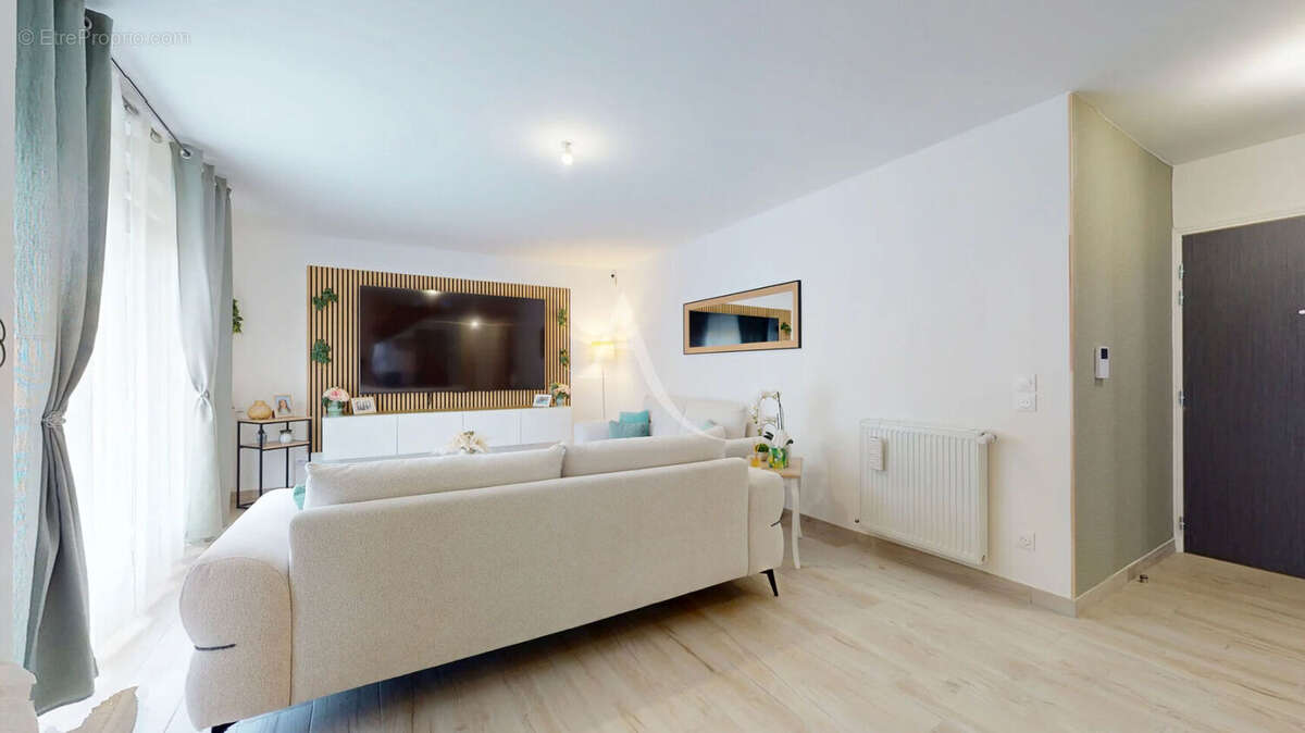 Appartement à OZOIR-LA-FERRIERE