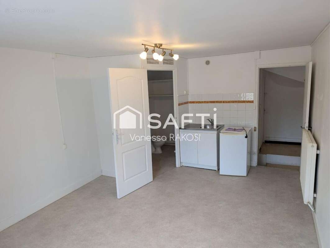 Photo 2 - Maison à SAINT-JEAN-D&#039;ANGELY