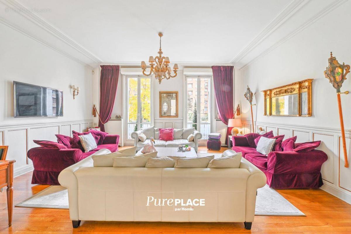 Maison à PARIS-17E