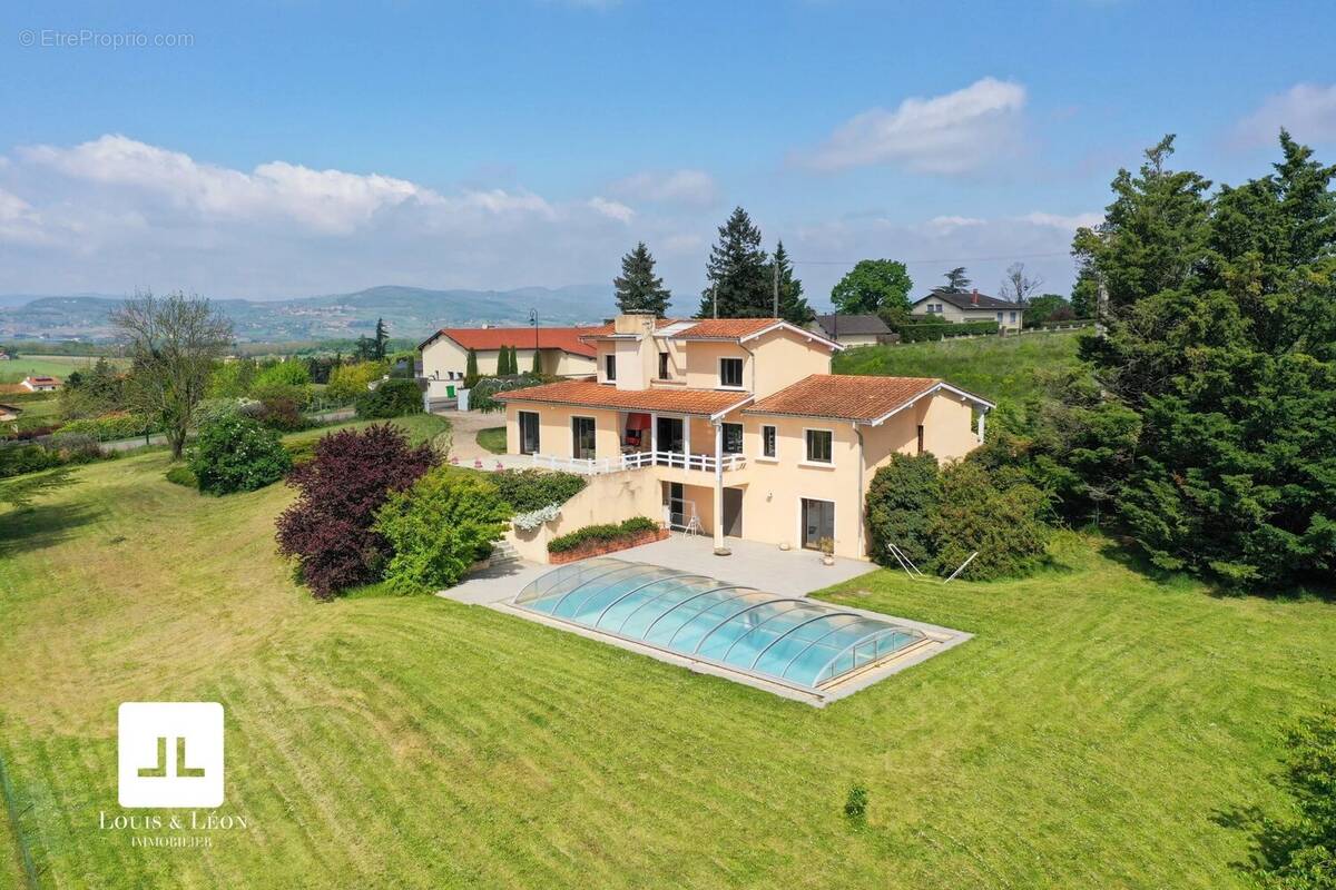 Maison à MARCY