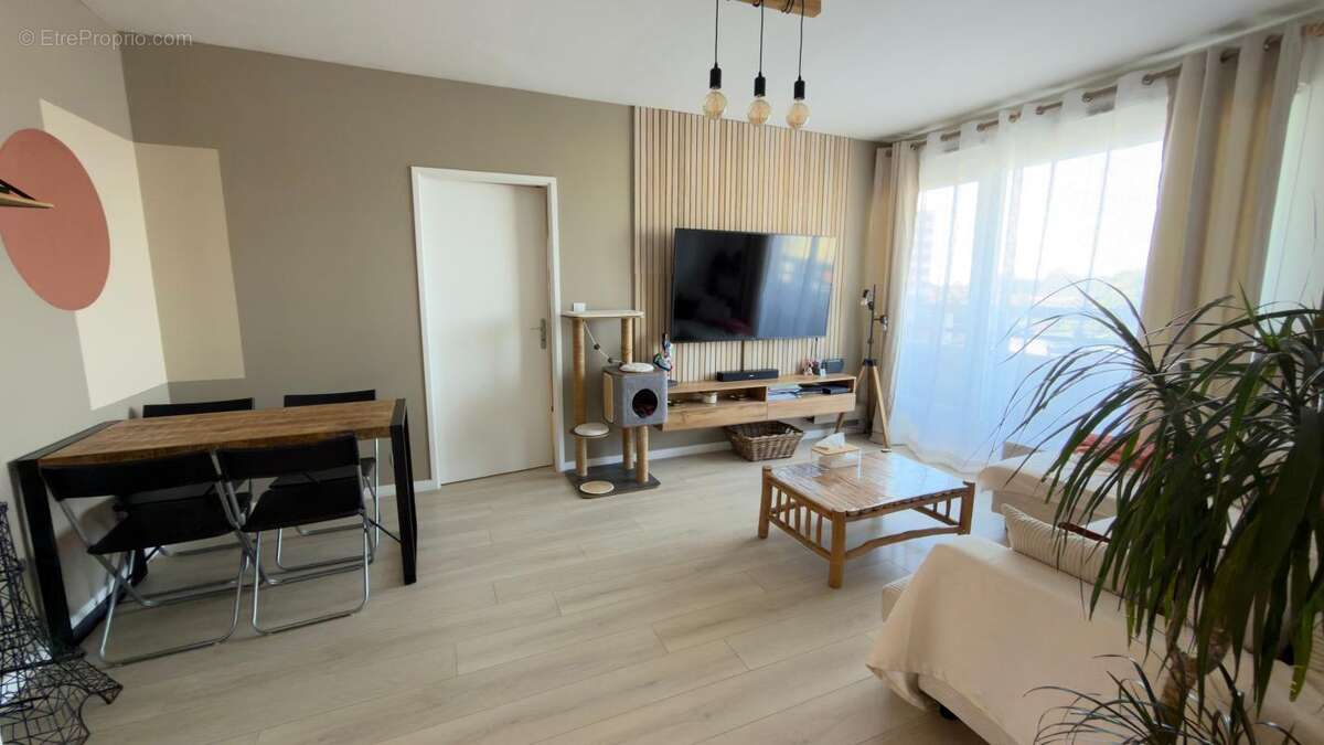 Appartement à NEUILLY-SUR-MARNE