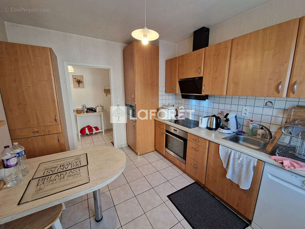 Appartement à ONET-LE-CHATEAU