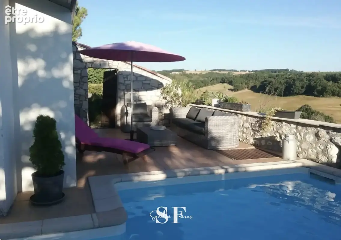 A 20 mins d'agen - maison de village avec piscine et une vue imprenable - photo 2