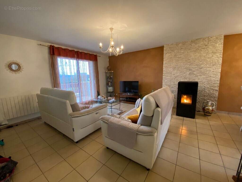 Maison à BELLERIVE-SUR-ALLIER