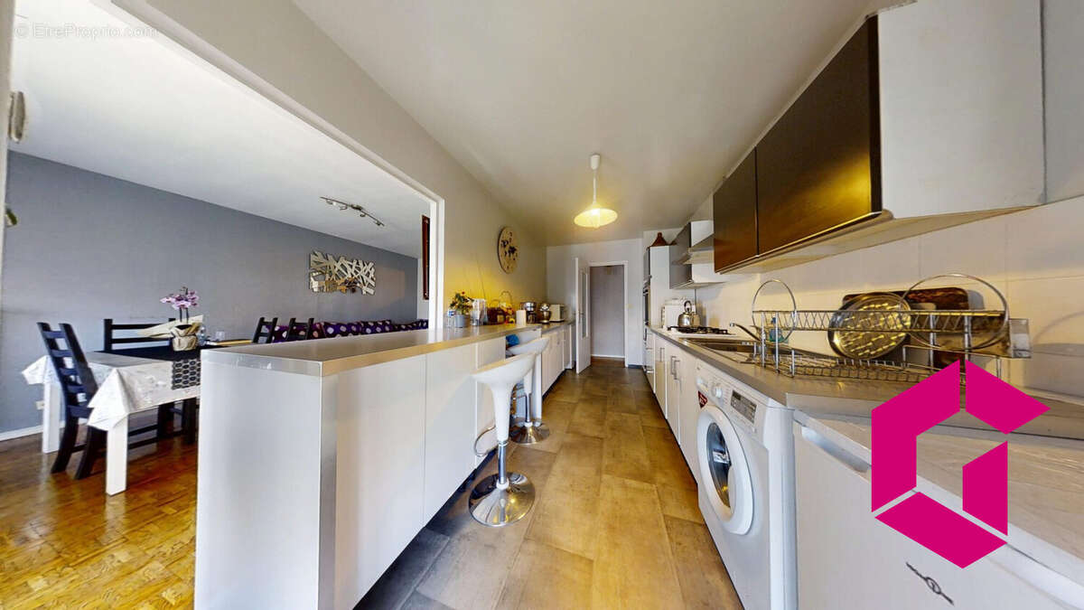 Appartement à SAINT-ETIENNE