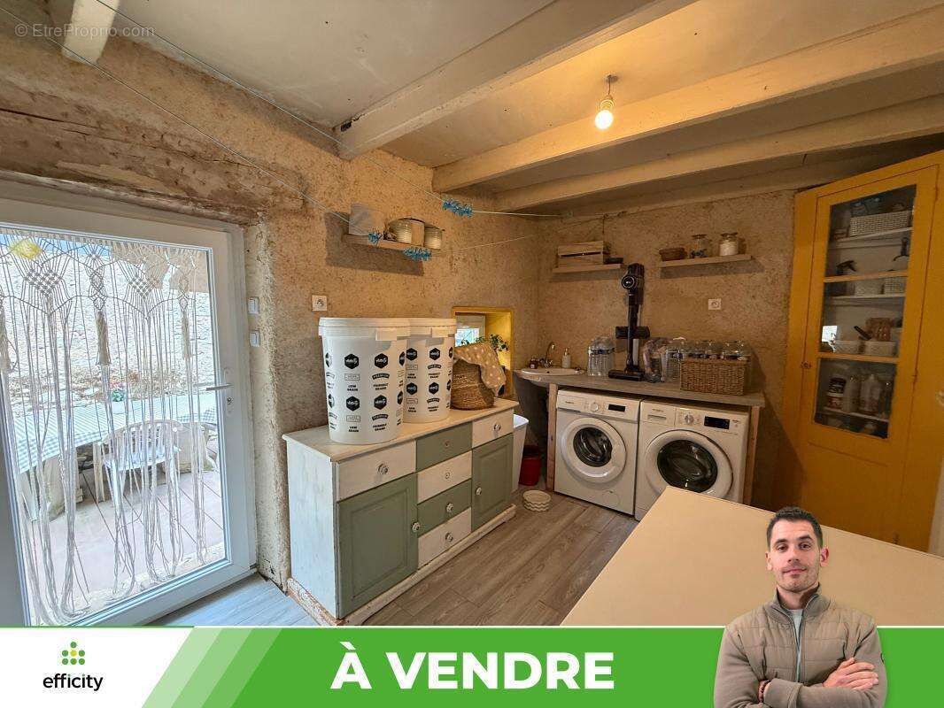 Maison à MASSOGNES